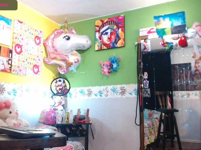 Fotky laureenbroke I am very wet I want to be a trick come and help me I have toys and I am very funny we will have a great time