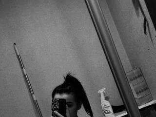 Erotický videochat Laurie-Mindy