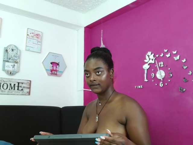 Vysílací screenshoty LaylaBrown-