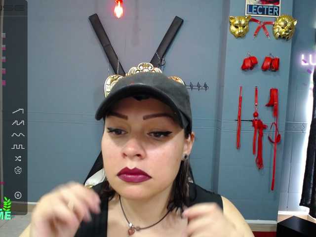 Vysílací screenshoty Leia-bennet