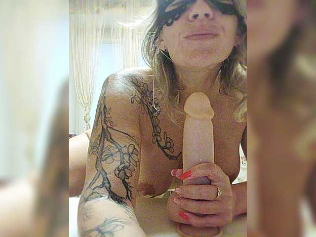 Fotky Ladybabochka We collect tokens on the show _sex with dildo in pussy in a general chat @total It remains to collect @remain Babochka_i_am insta.
