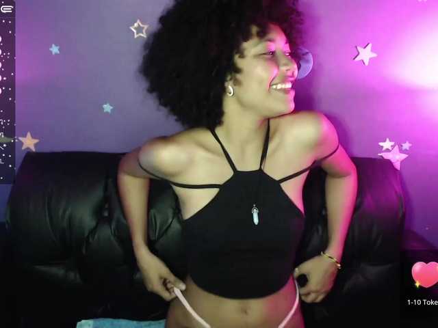 Fotky LiaKerr Do you need to have an ORGASM of another Level?? Stay with LIAKERR in this shw we will enjoy a lot! #ass #lovense #pussy #submissive #ebony #young #cute #new #teen #sex #chatting #twerk