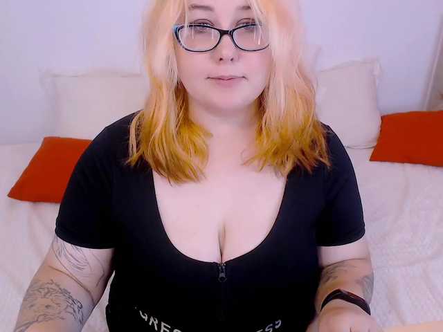 Fotky LinaMoore Hello, I'm Lina, 100 kg of happiness and softness, in free chat for now show my boobs or ass(45), but no more, but you can always take private) so don't be shy, let's get acquainted) see cameras 25:big54