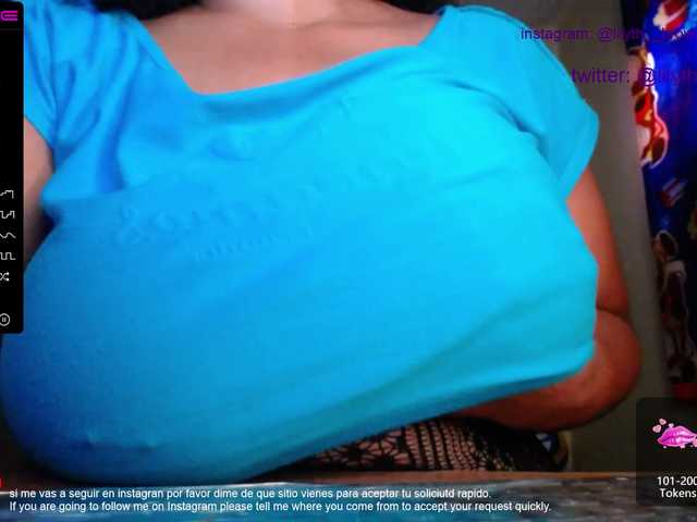 Fotky Lilyth-brown hello welcome to my room, I hope to receive your support and send many tks so that you make me very wet mmm you want to be the owner of my first anal show just send 20,000 tks and you will be the first to have my first anal show.