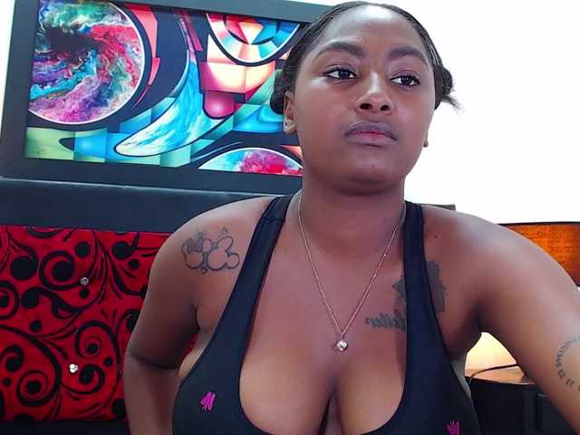 Fotky linacabrera welcome guys come n see me #naked #wild #naughty im a #ebony #latina #kinky #cute #bigtits enjoy with me in #pvt or just tip if u like the view #deepthroat #sexy #dildo #blowjob #CAM2CAM