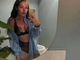 Erotický videochat LisaAlbarn