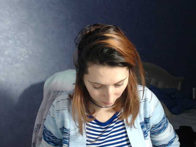 Fotky LisaSweet23 hi boys welcome to my room to chat and for hot body to see naked in private))