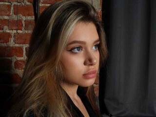 Erotický videochat llittleggerrl