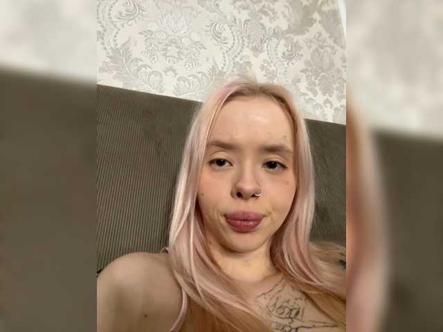Vysílací screenshoty LolaBunnya