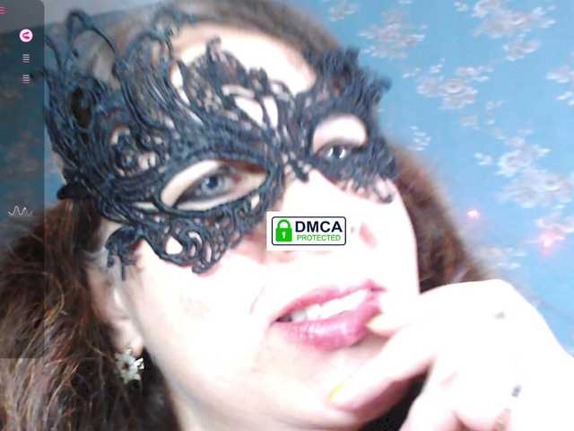 Vysílací screenshoty LucianaSanders