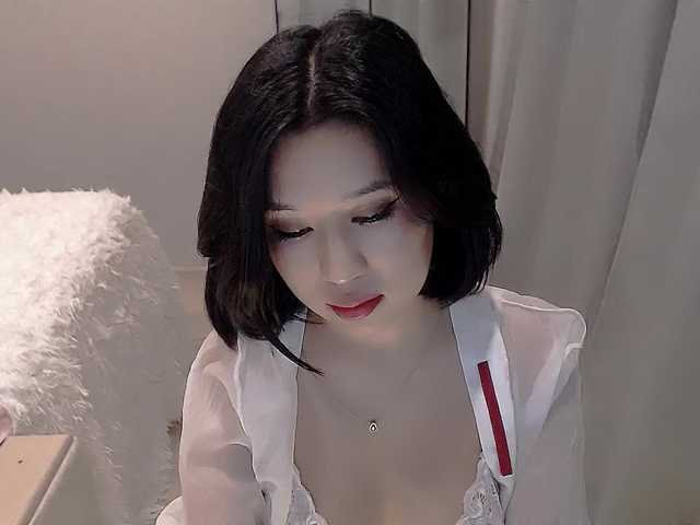 Vysílací screenshoty LucyLiu