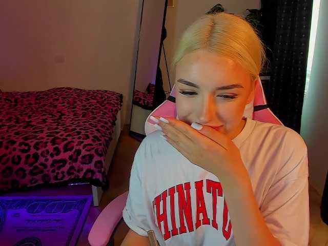 Vysílací screenshoty LucyPaige