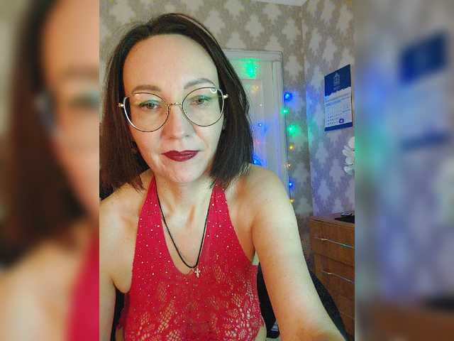 Fotky LyubavaMilf To a new apartment. Before private 70 tokens in free chat. Favorite vibration 33 I don't answer personal messages, all write in free chat.