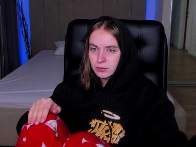 Fotky MaddyMuti GOAL500 TOKENS AND I MADE CUM SHOW