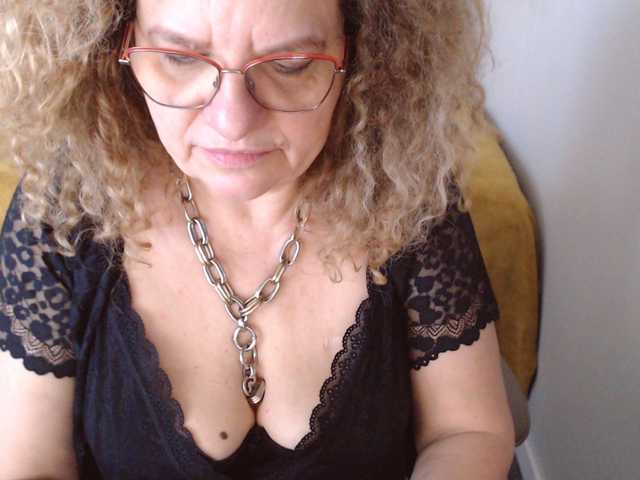 Fotky maggiemilff68 #mistress #mommy #roleplay #squirt #cei #joi #sph - PM 40 tok - every flash 50 tok - masturbate and multisquirt 450- one tip
