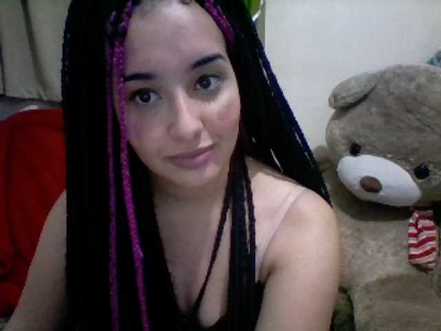 Vysílací screenshoty SamanthaBland