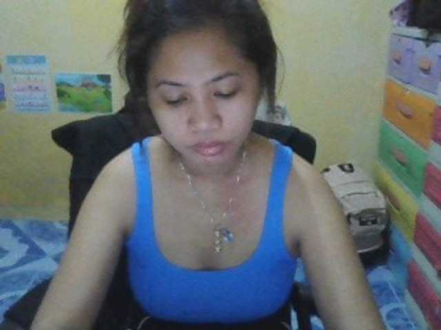 Fotky mangogirl28 hello everyone how are you ?i hope you can help me hope to reach my goal to earn need to pay rent and bills and foods please