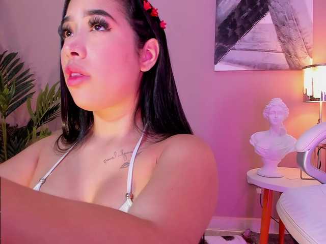 Fotky ManuelaFranco Your tongue will make me have a delicious vibe⭐ Fuckme at goal @remain ♥ @PVT Open ♥