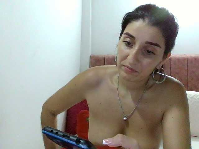 Fotky mao022 hey guys for 2000 @total tokens I will perform a very hot show with toys until I cum we only need @remain tokens