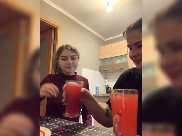 Vysílací screenshoty ssssssnakeee