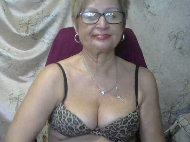 Fotky MatureLissa Who wants to see mature pussy ? pls for @total English and German