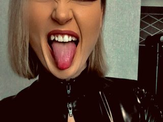 Erotický videochat MeggyWaiss