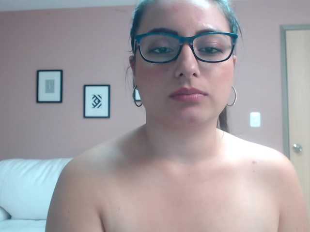 Fotky MelanieFlair I want to be wet, help me get it||Show NAKED 250 tks/ Any flash 69 tks