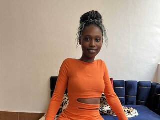 Erotický videochat Melaninebonyxxx