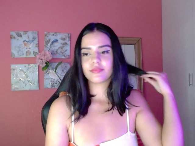 Fotky mia-collins Hi guys, thanks to all the people who support my show with tkns, I'm a Latina woman, with a huge bush in my pussy, armpits and anus, if you love natural women I know you'll like it! Please, before using my tip menu, use my Pm or write me in public