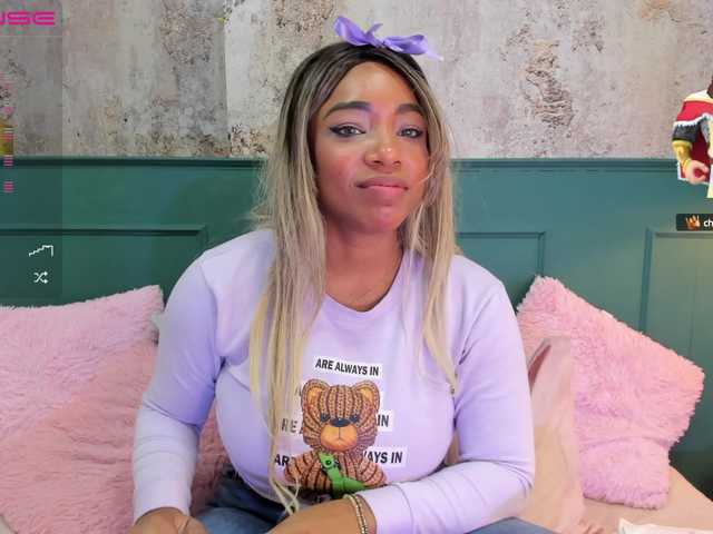 Vysílací screenshoty MiaBigBoobs