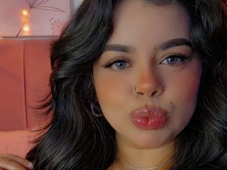 Erotický videochat MiahJoness