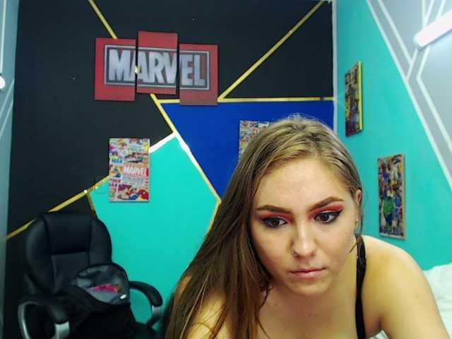Fotky MicaelaSmith naked squirt show