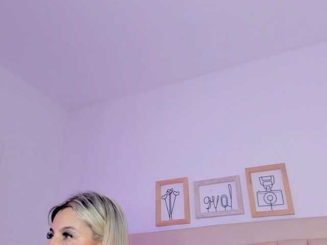 Vysílací screenshoty michellEevans