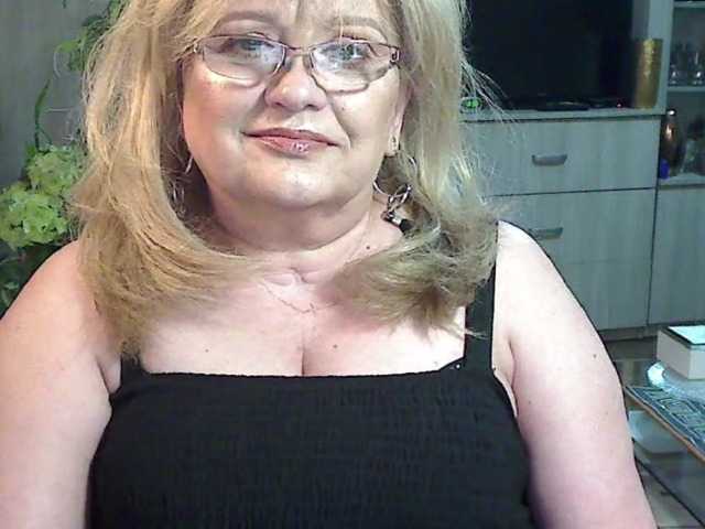 Fotky MilfKarla Hi boys, looking for a hot MILF on a wheelchair..? if you want to make me happy, come to me;)