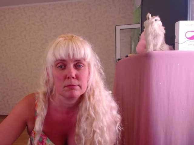 Fotky YoungMistress Lovense ON 5 tok. FOLLOW MY TWITTER @sunnysylvia5 I am Sexy with natural beauty! Long nipples 4cm and pussy with big lips and loud orgasm in private! Like me- put love, give gifts