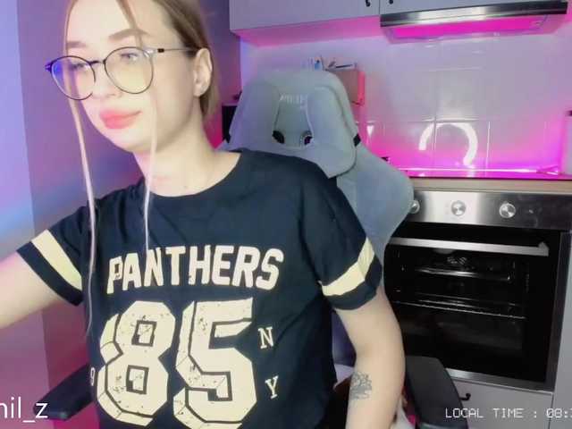 Fotky _mil_z caress pussy for 69 tokens