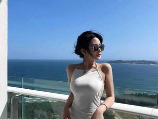 Erotický videochat Mina23ii