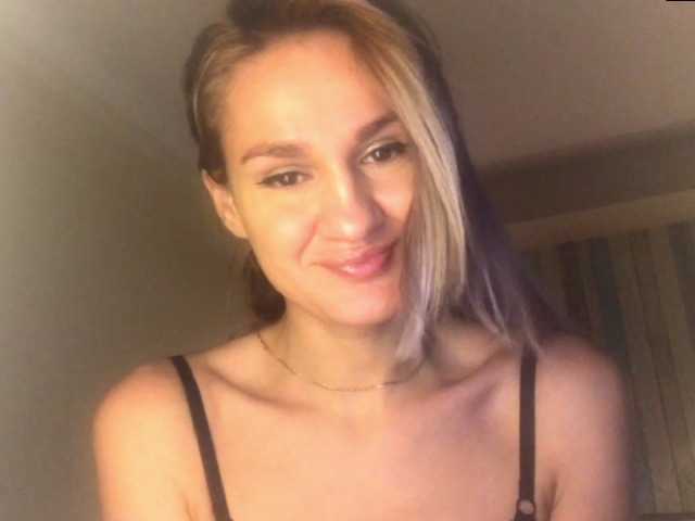 Fotky Mirellia Looking for a sexy girl;)? well join up then;)
