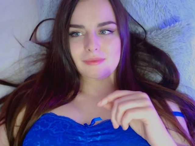 Fotky MissEva19 Hi boys! My name is Sofia, welcome to my room! Strip 400. chest 150, ass 50