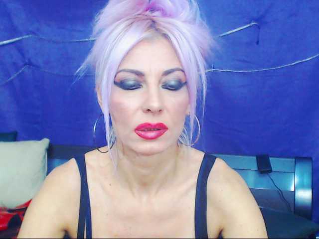 Vysílací screenshoty HoneyLara