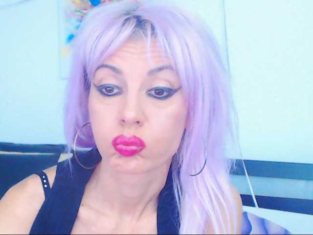 Vysílací screenshoty HoneyLara