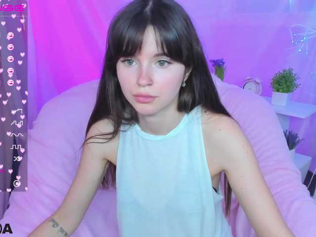 Fotky MiyaEvans ❤️❤️❤️Hey! I am New! Ready to play with you-My goal: Get Naked/2222 tokens/❤️❤️❤️ #new #feet #18 #natural #brunette [none]