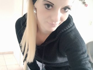 Erotický videochat MoaningKitty23