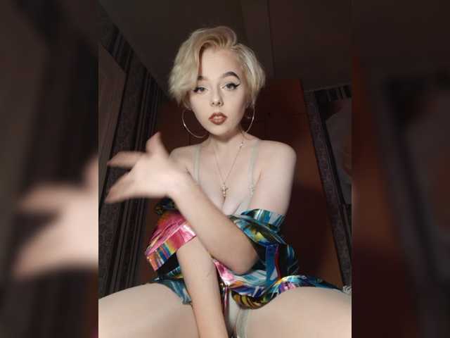 Fotky Moonkitten Привет ребята! Цель - #hot #dance ! #pvt #c2c #fetish #feet #roleplay 2 токен для добавления в друзья! А также ваши пожелания и запросы за чаевые, пишите:)