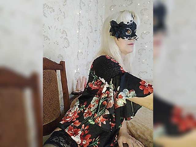 Fotky sweet_peach Hi, my name is Ilona! Let's play! )) lovens from 2 tokens.