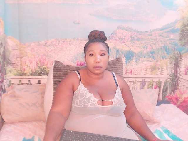 Fotky mysticeboney #bbw,bigboobs,bigass,lovensepussy.ebonyqueen..100tkns