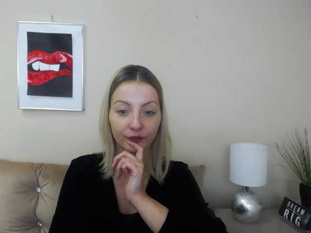 Fotky NatalieKiss Hey guys :) TIP ME FOR FOLLOW. STAND UP- 20 tks. open ur cam- 30tks, show legsfeetheels-25tks, shake ass-45,tongue play-50 make my day -1000,if someone want more -ask me, if u want just to have good fun-join me - i dont accept rude ppl here kisses