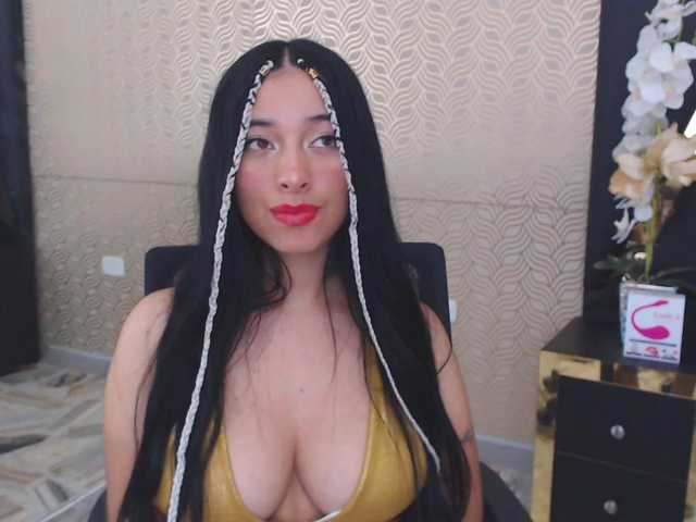 Fotky NicoleCollema hello guys I'm new I would like to masturbate for you