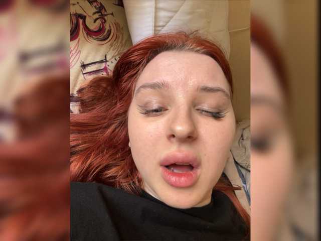 Vysílací screenshoty NicoleDaniell