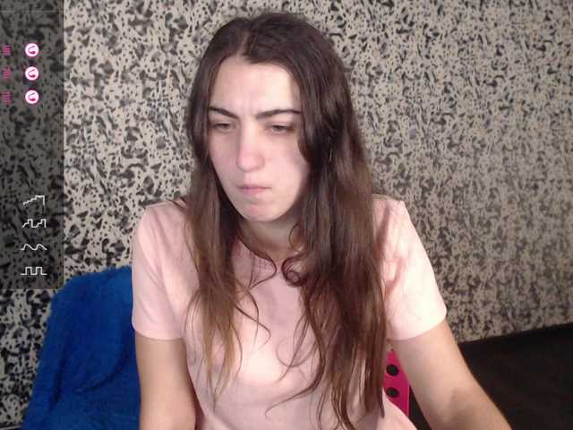 Vysílací screenshoty Nikki-Teylor